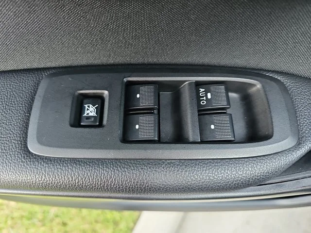 Used 2021 Black Ford XLT image 27