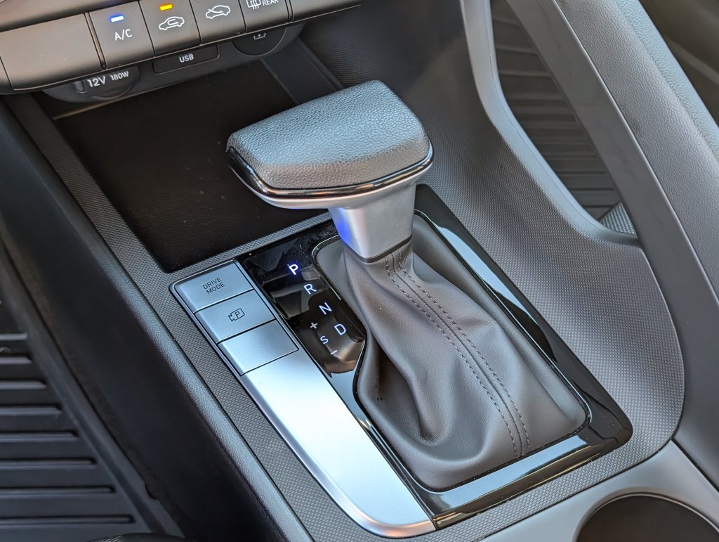 2026 Hyundai Elantra SE - Photo 25