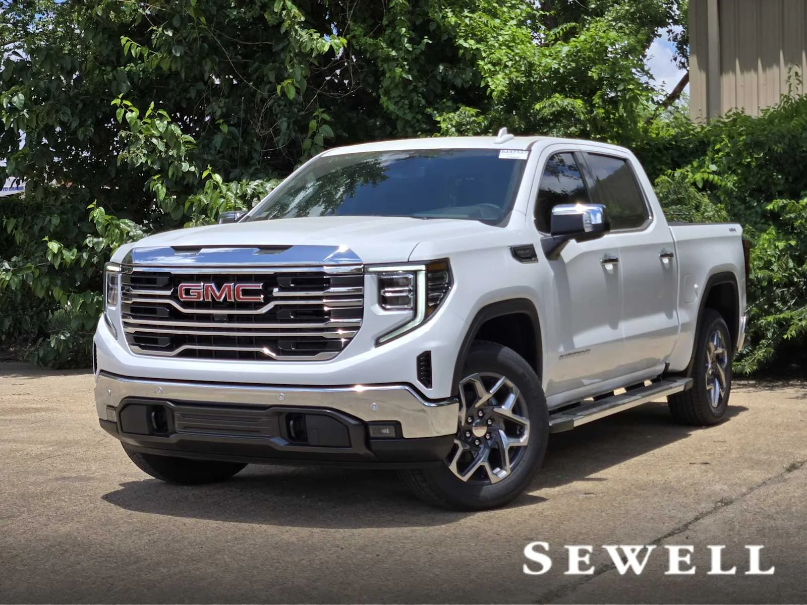 2026 GMC Sierra 1500 SLT - Photo 1