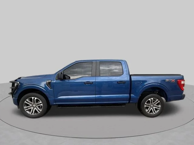 Used 2022 Blue Ford XL image 9