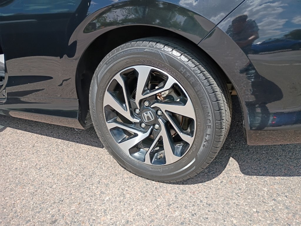 Used 2018 Crystal Black Pearl Honda LX-P image 36
