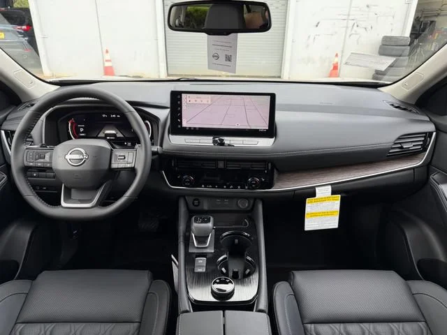 New 2026 Champagne Silver Metallic Nissan Platinum image 11