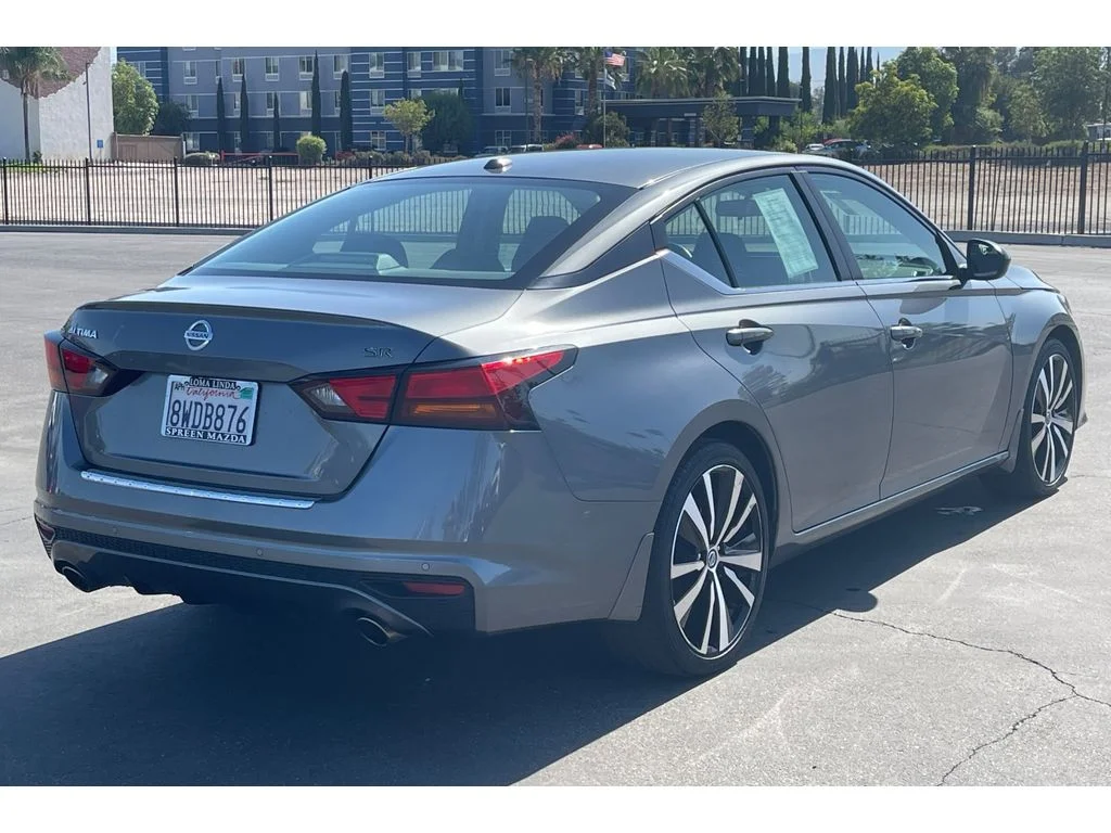 Used 2021 Gun Metallic Nissan 2.5 SR image 7