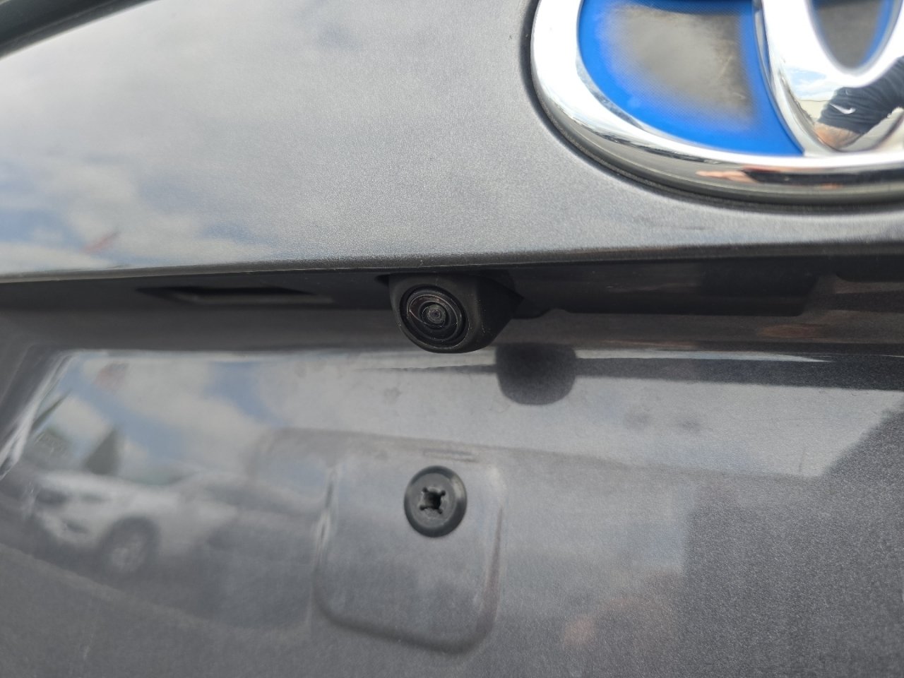 Used 2022 Gray Toyota LE image 11