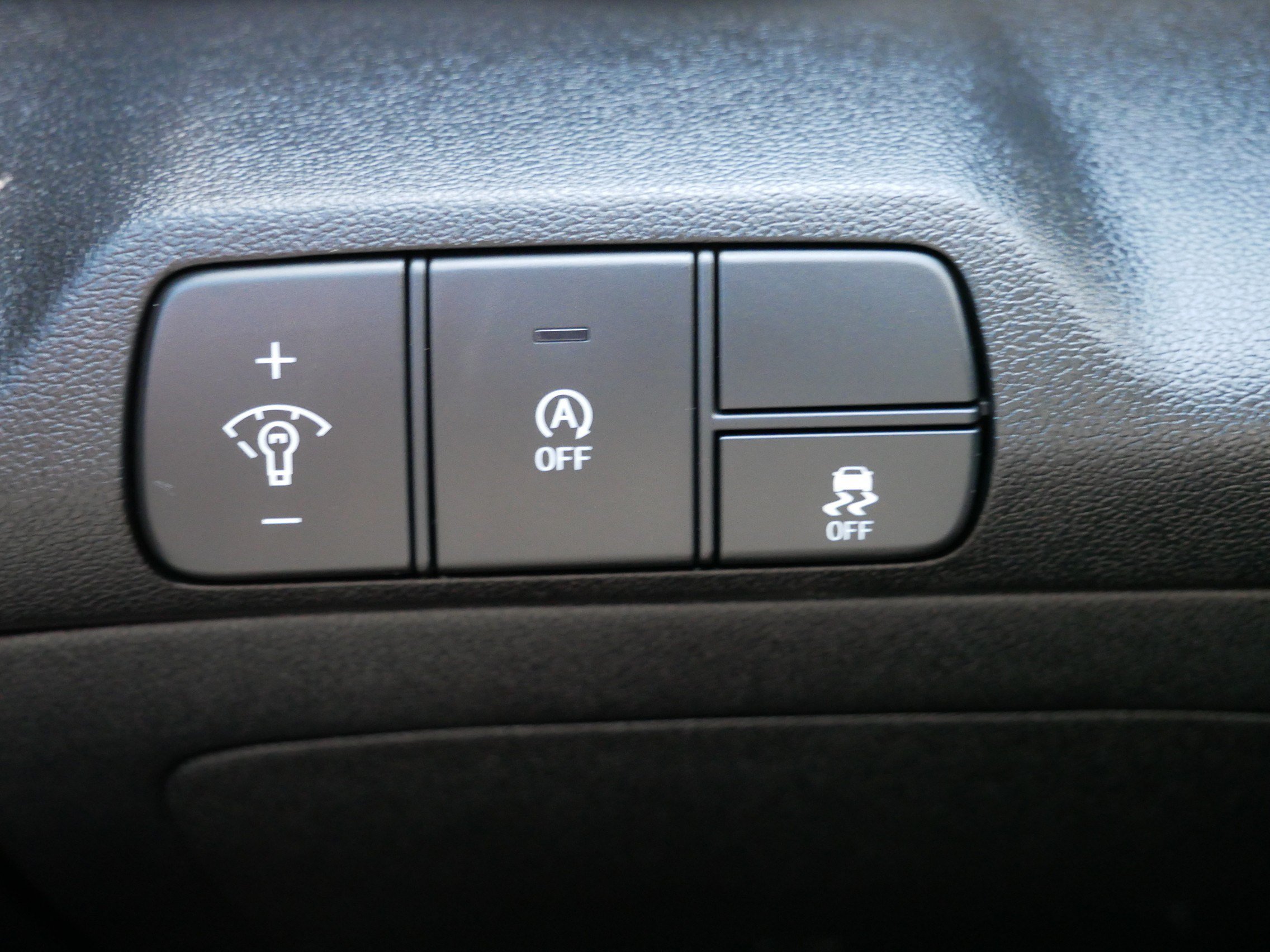 Certified Used 2026 Fluid Metal Hyundai SE image 26