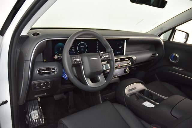 New 2026 White Hyundai SEL 7P image 32