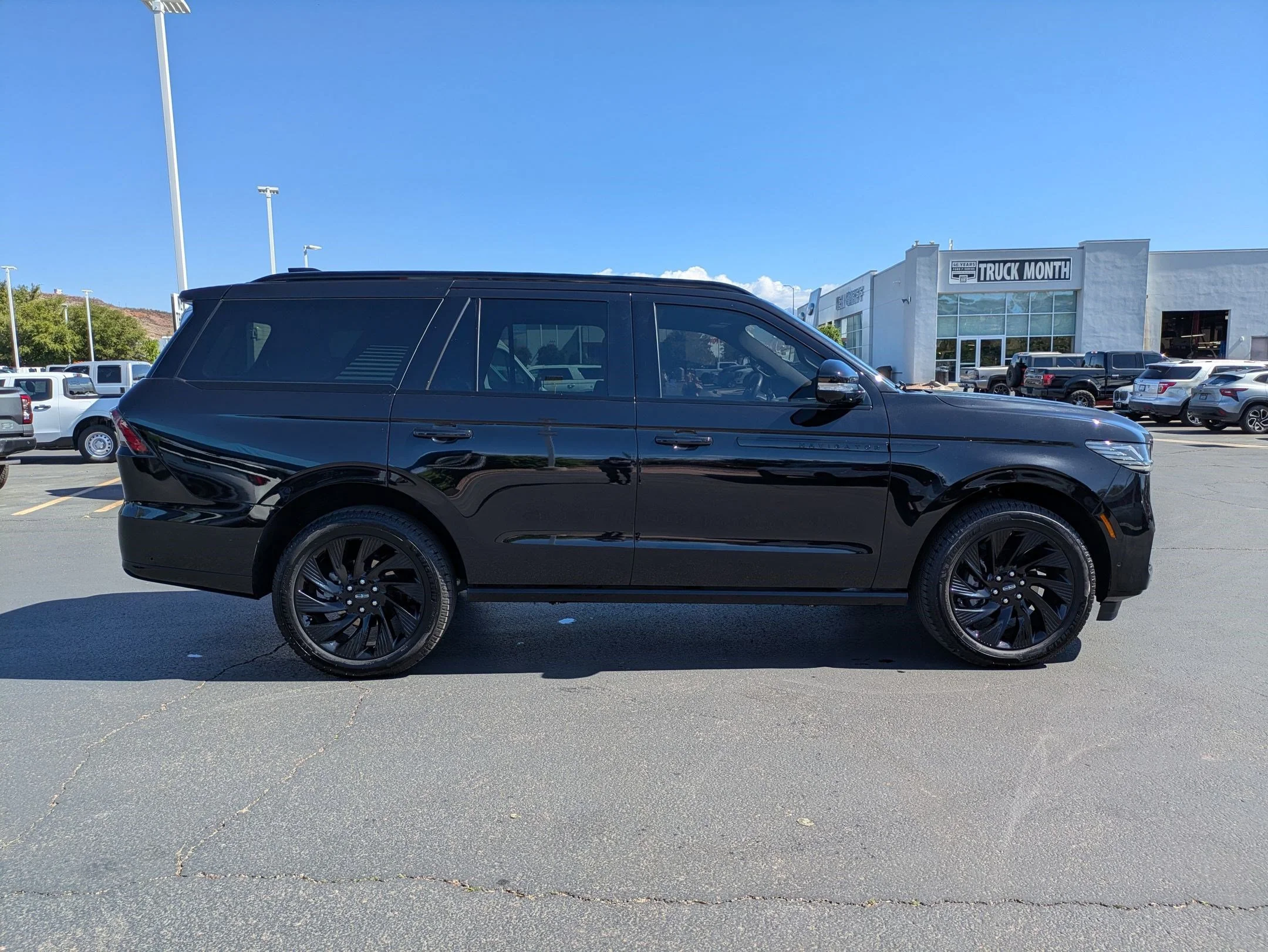 5LMJJ2LG2SEL00420