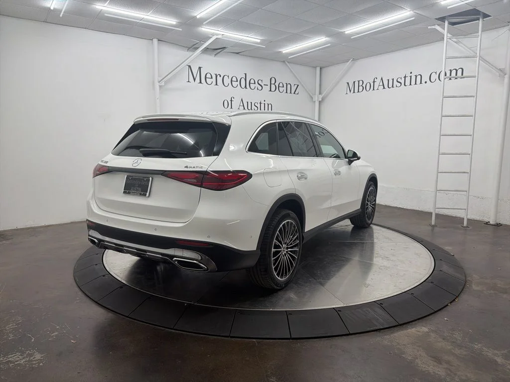 Used 2026 White Mercedes-Benz GLC 300 image 7