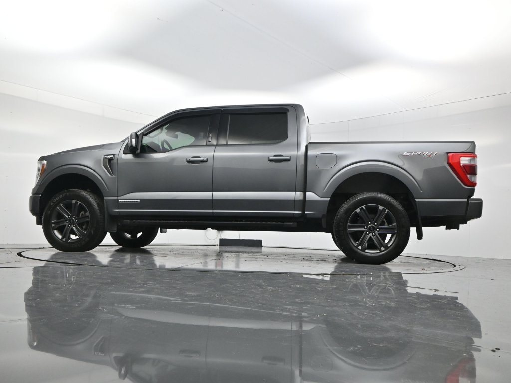 Used 2023 Gray Metallic Ford Lariat image 54