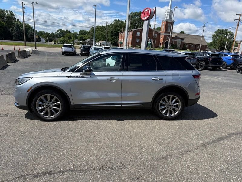 Used 2021 Silver Lincoln Standard image 5