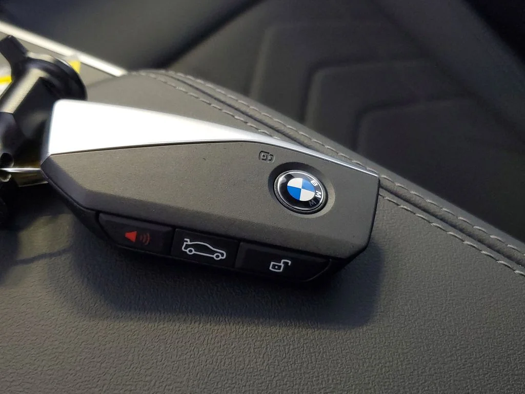 Used 2026 Storm Bay Metallic BMW xDrive28i image 25