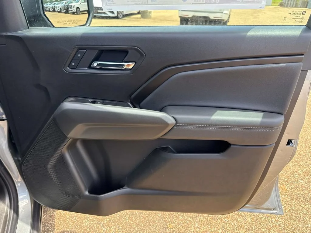 2026 Chevrolet Colorado LT - Photo 25