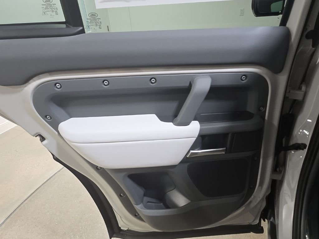 New 2026 Borasco Grey Land Rover S image 22