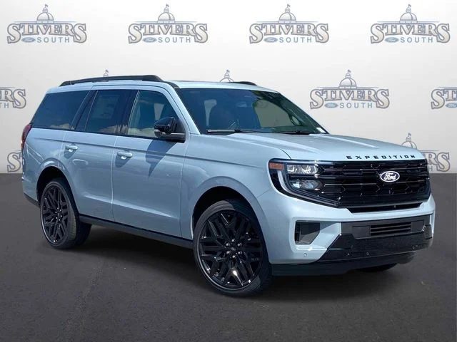 New 2027 Gray Ford Platinum image 1