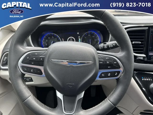Used 2024 White Chrysler Touring L image 24