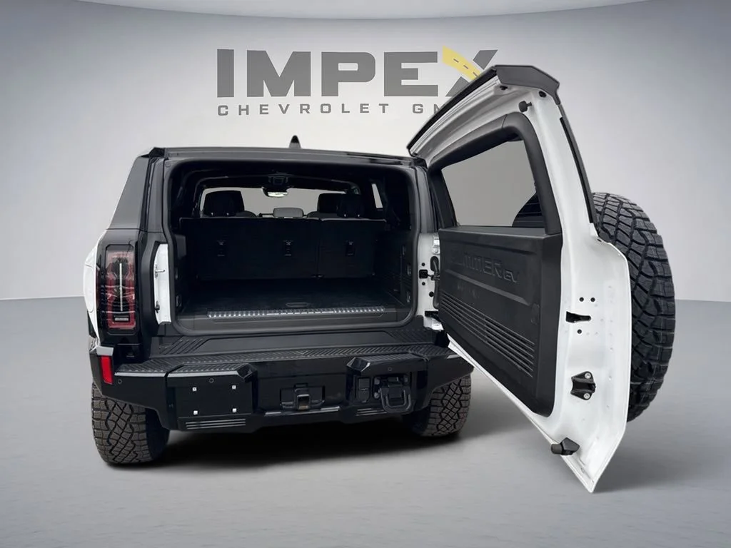 Used 2024 Interstellar White GMC 2X image 9