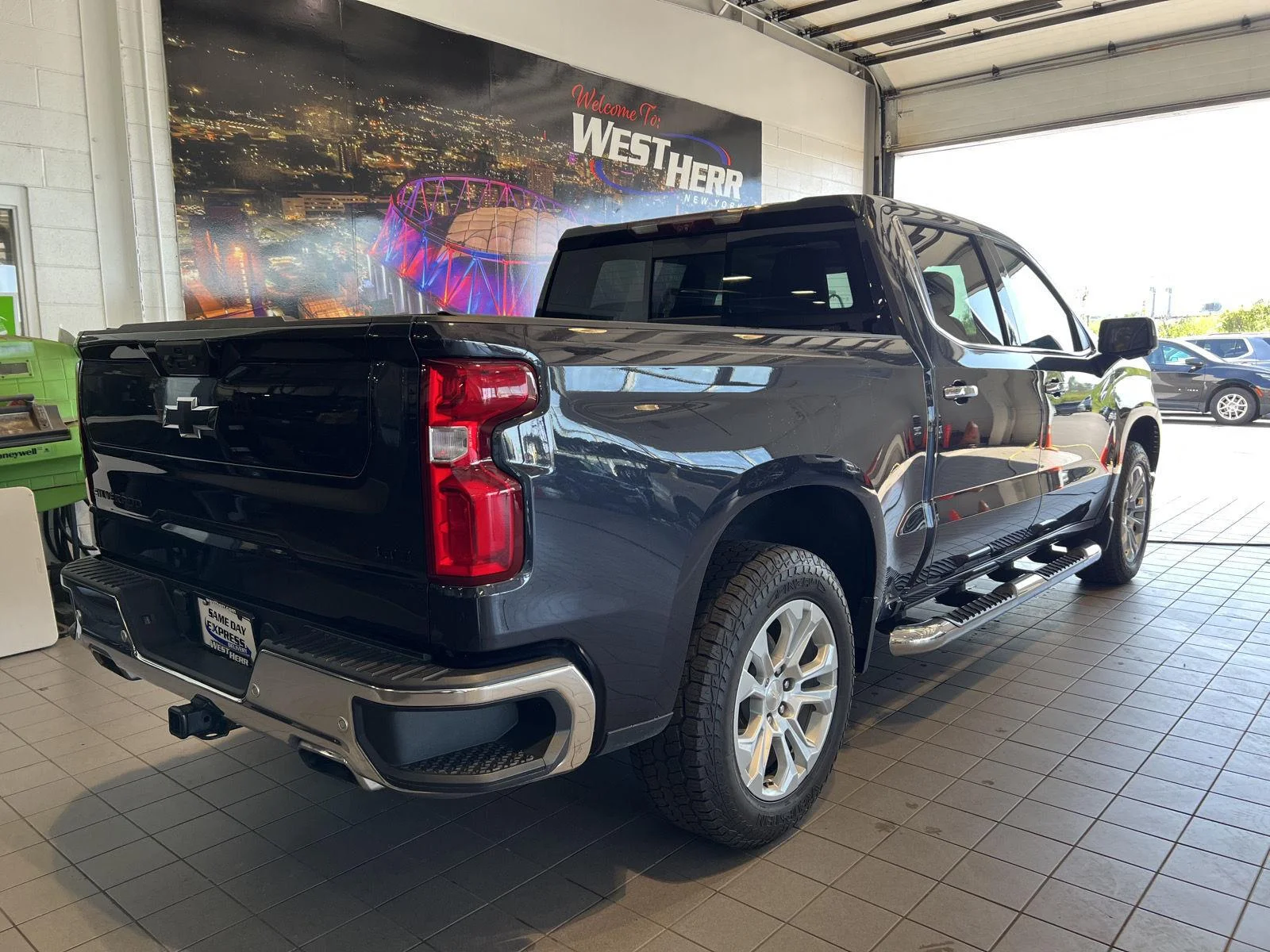 Used 2022 Dark Ash Metallic Chevrolet LTZ image 7