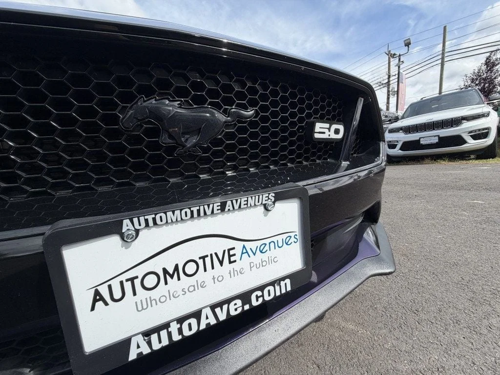 Used 2021 Shadow Black Ford GT Fastback w/ Black Accent Pkg, 10-Speed Auto & Remote Start image 10