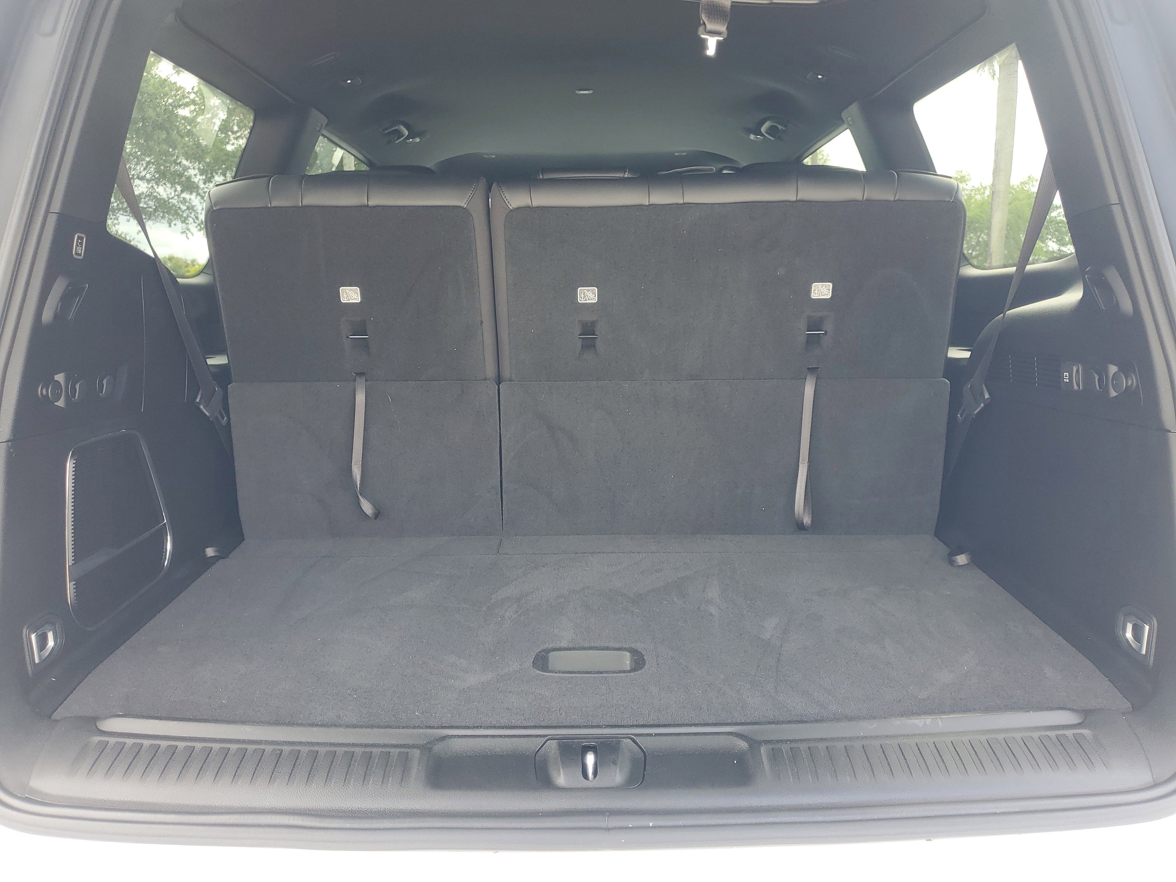Used 2024 Bright White Clearcoat Jeep Base image 9
