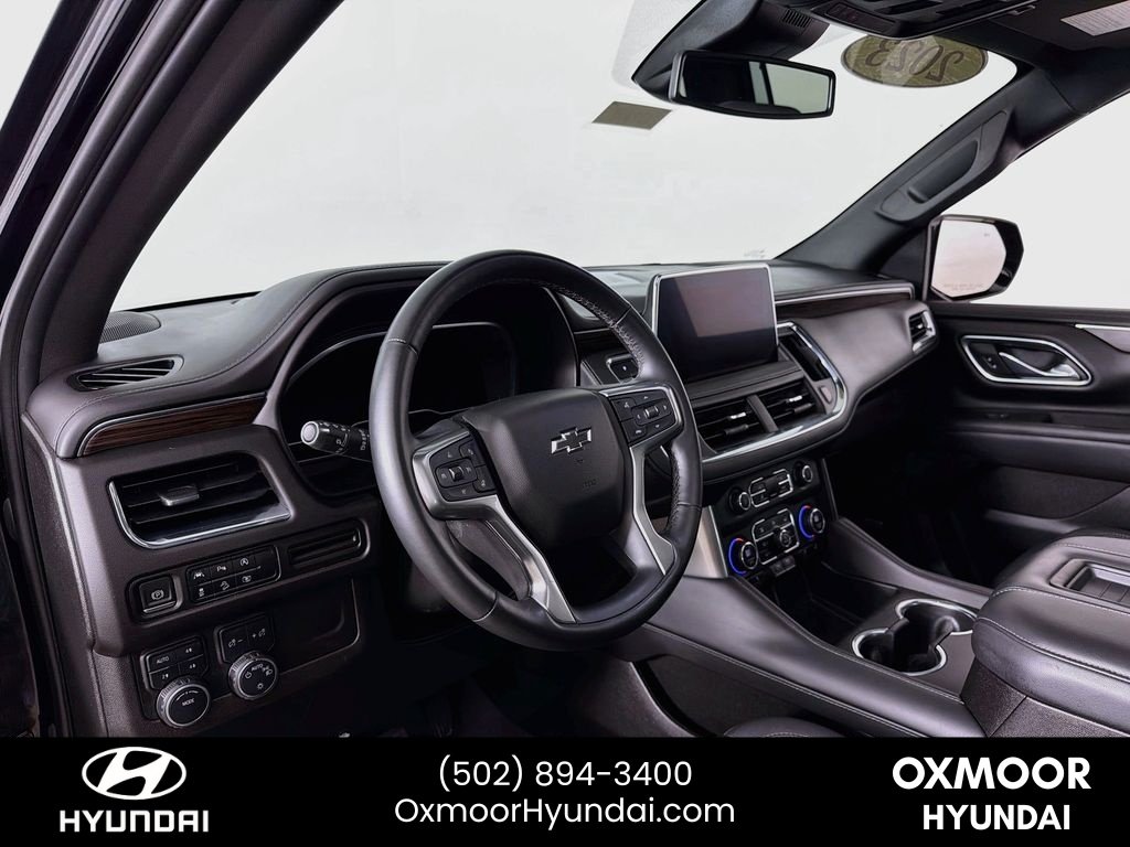 Used 2023 Black Chevrolet Z71 image 9