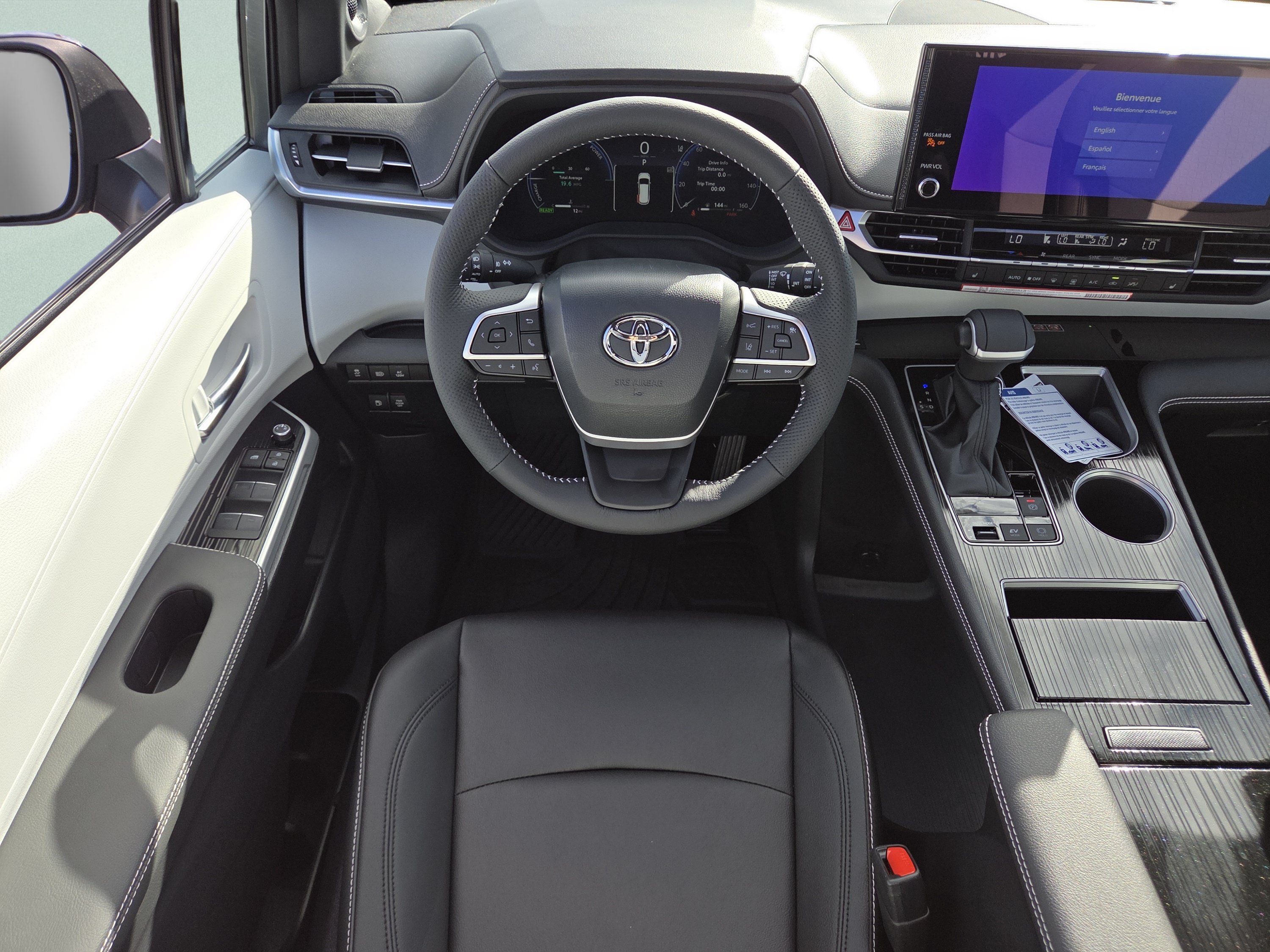 New 2026 Heavy Metal Toyota XSE image 4