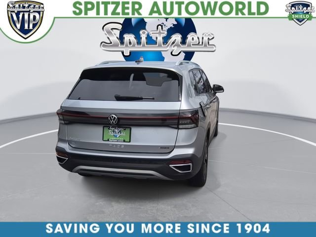 Used 2025  Volkswagen SE image 8