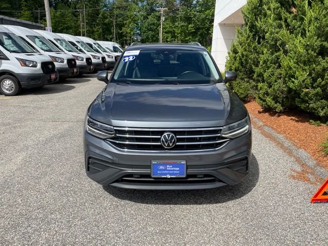Used 2022 Platinum Gray Metallic Volkswagen 2.0T SE image 3