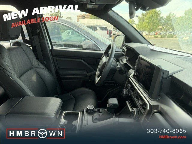 Used 2025 Ice Toyota SR5 image 5