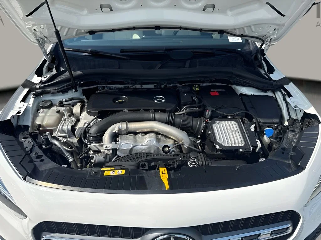 Used 2025 White Mercedes-Benz GLA 250 image 23