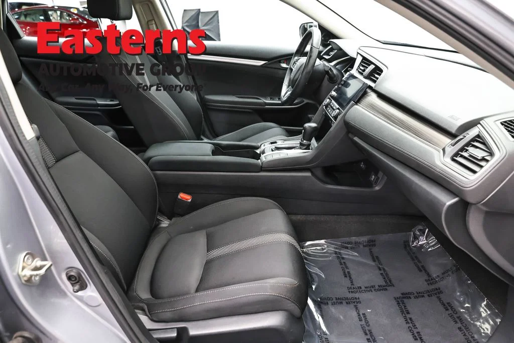 Used 2019 Silver Honda EX image 23