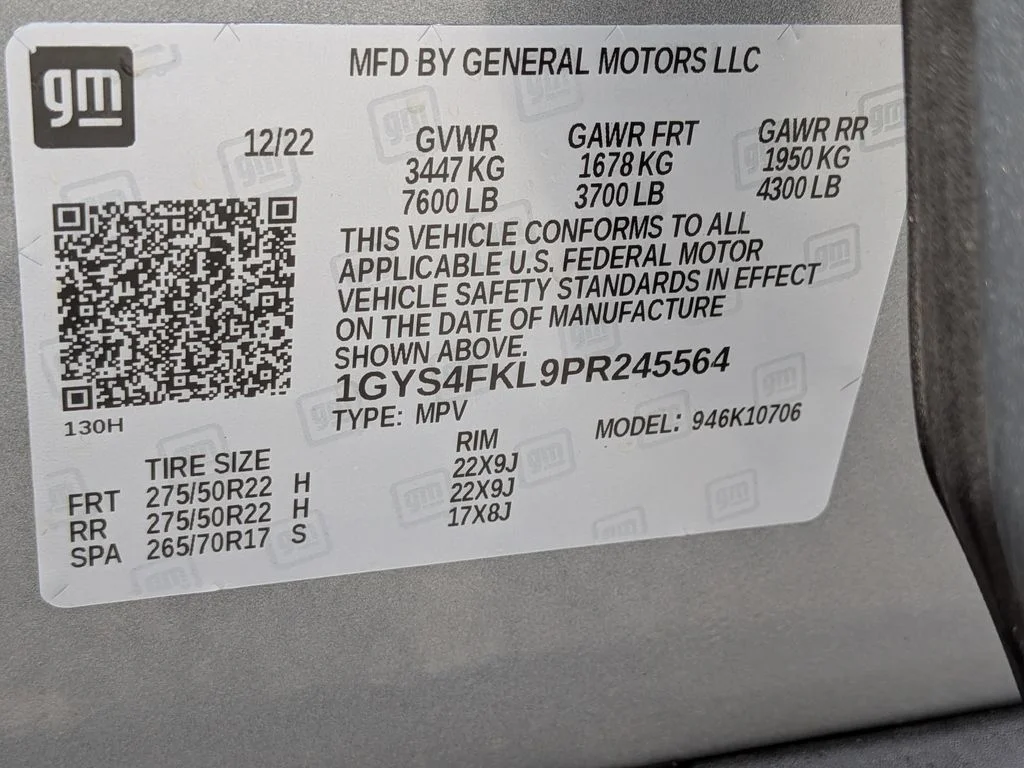 Used 2023 Silver Cadillac Sport image 39