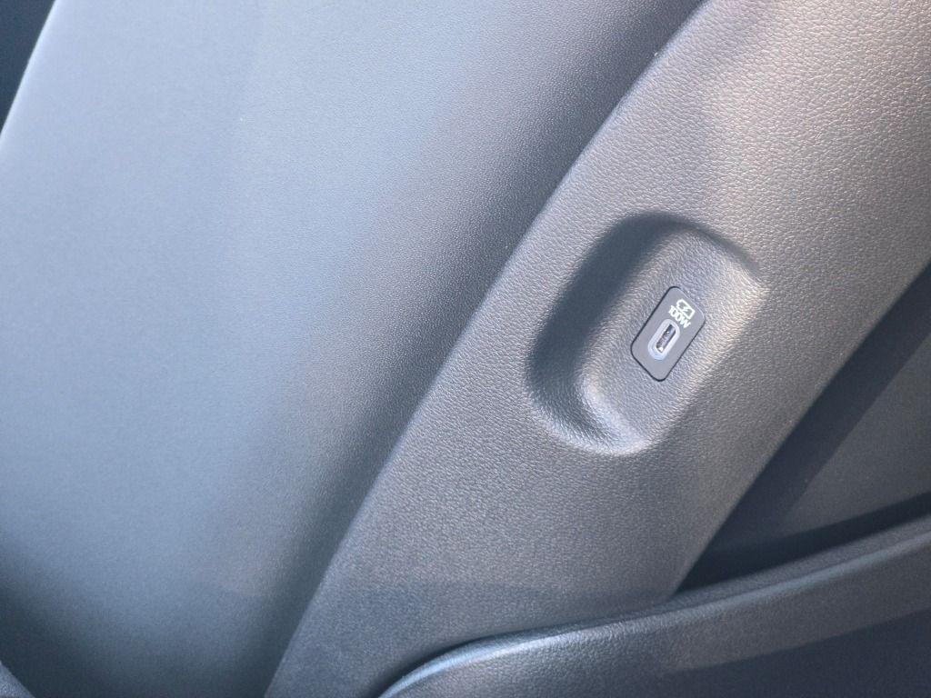 New 2026 White Pearl Hyundai SEL AWD image 19