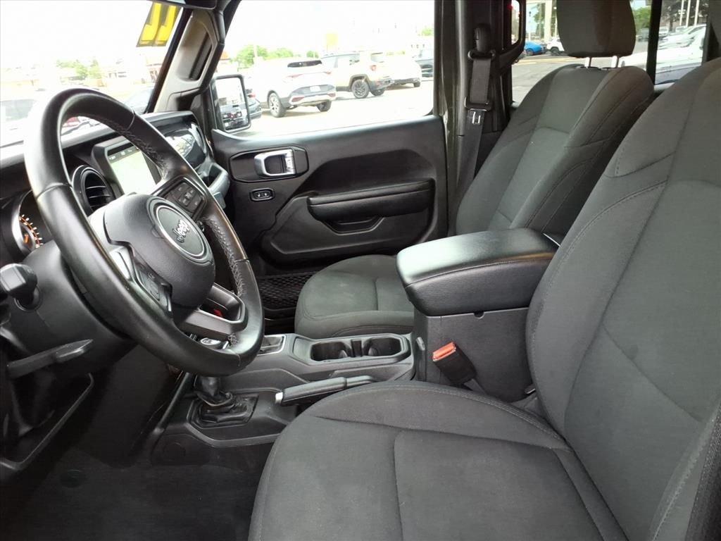 Used 2022 Green Jeep Sport image 7