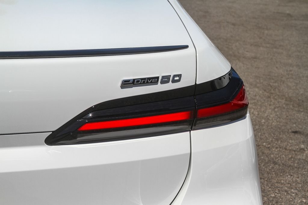 New 2026 Alpine White BMW eDrive50 image 7