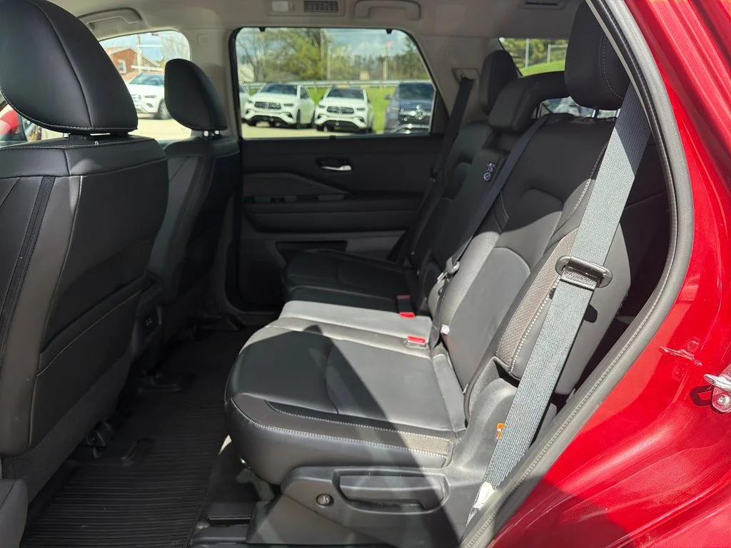 Certified Used 2025 Red Nissan SL image 28
