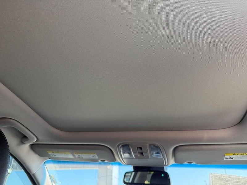 Used 2021 Snow White Pearl Kia EX image 15