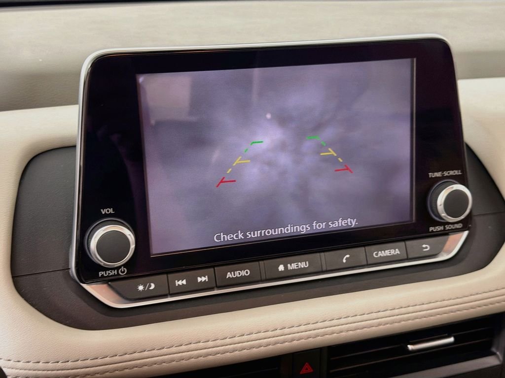 Used 2023 Super Black Nissan SV image 13