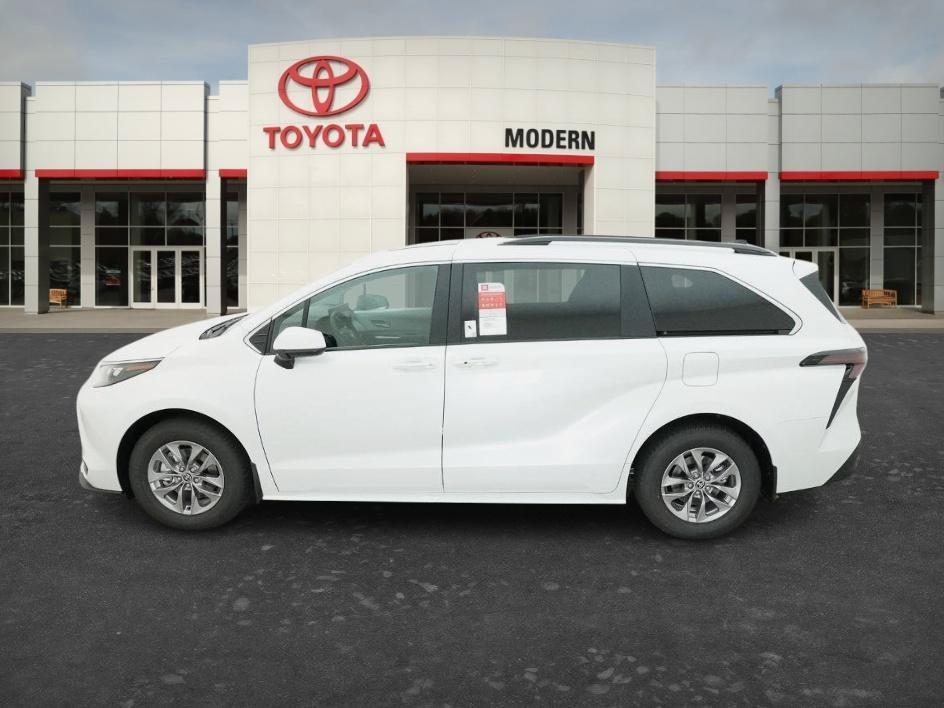 New 2026 Wind Chill Pearl Toyota XLE image 3