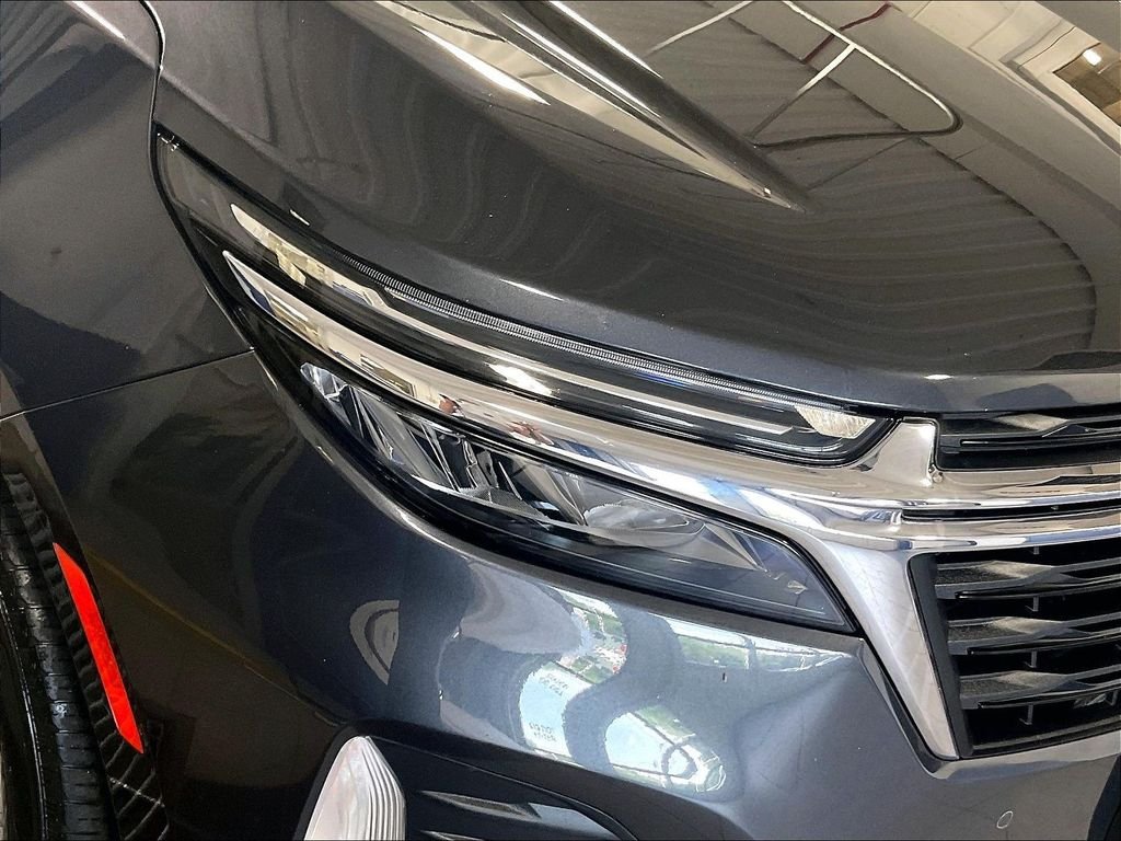 Used 2023 Gray Chevrolet LT image 32