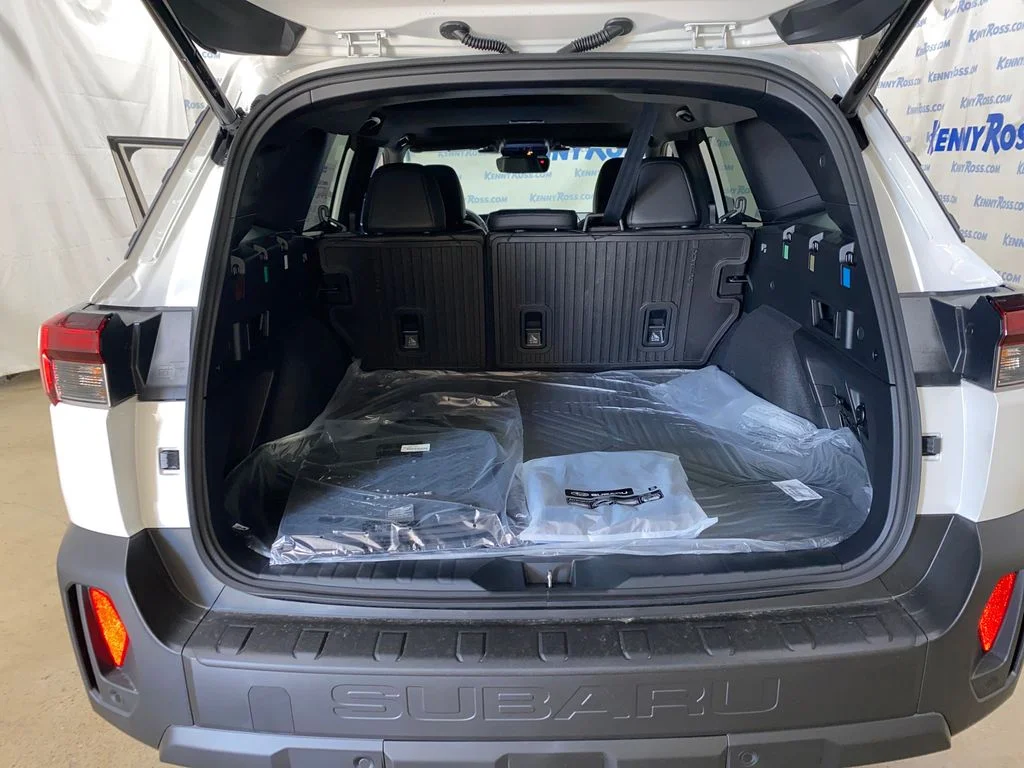 New 2026 CRYSTAL WHITE PEARL Subaru Premium image 16