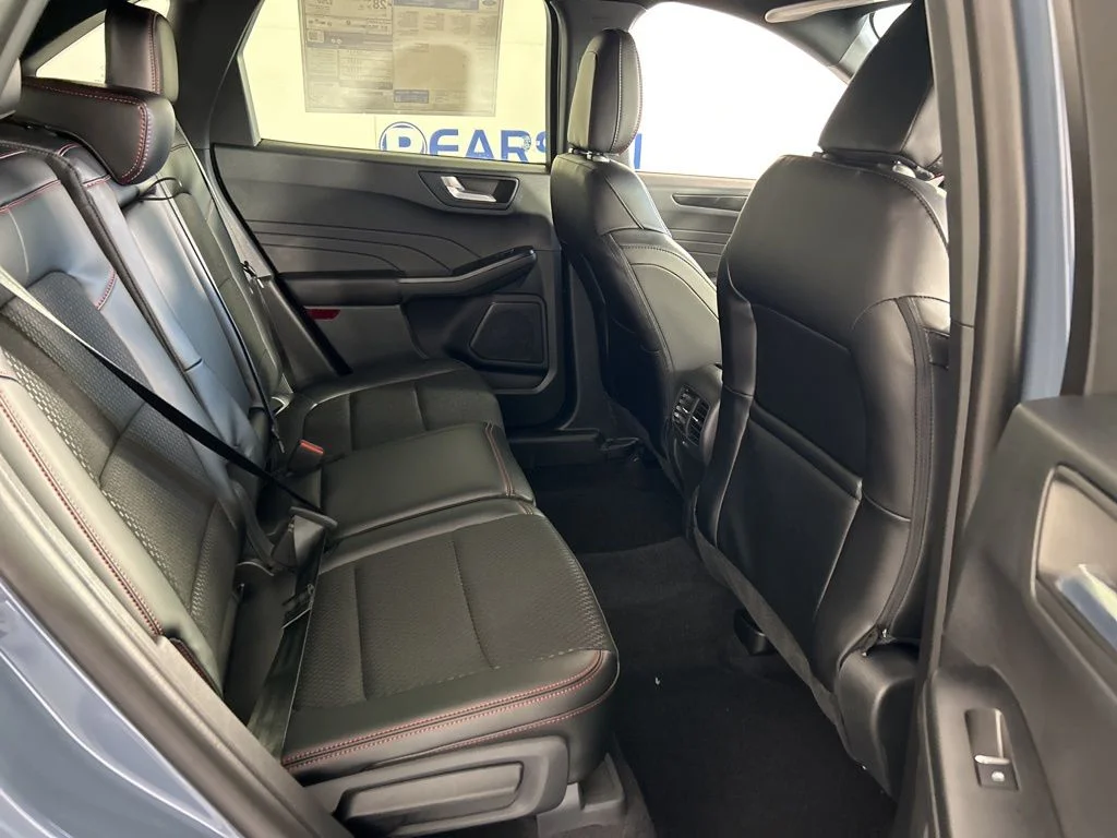 2026 Ford Escape ST-Line - Photo 23