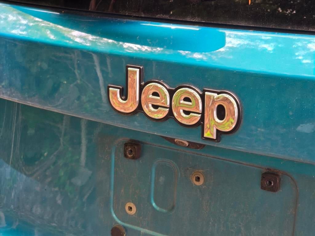 Used 2020 Teal Jeep Sport image 14