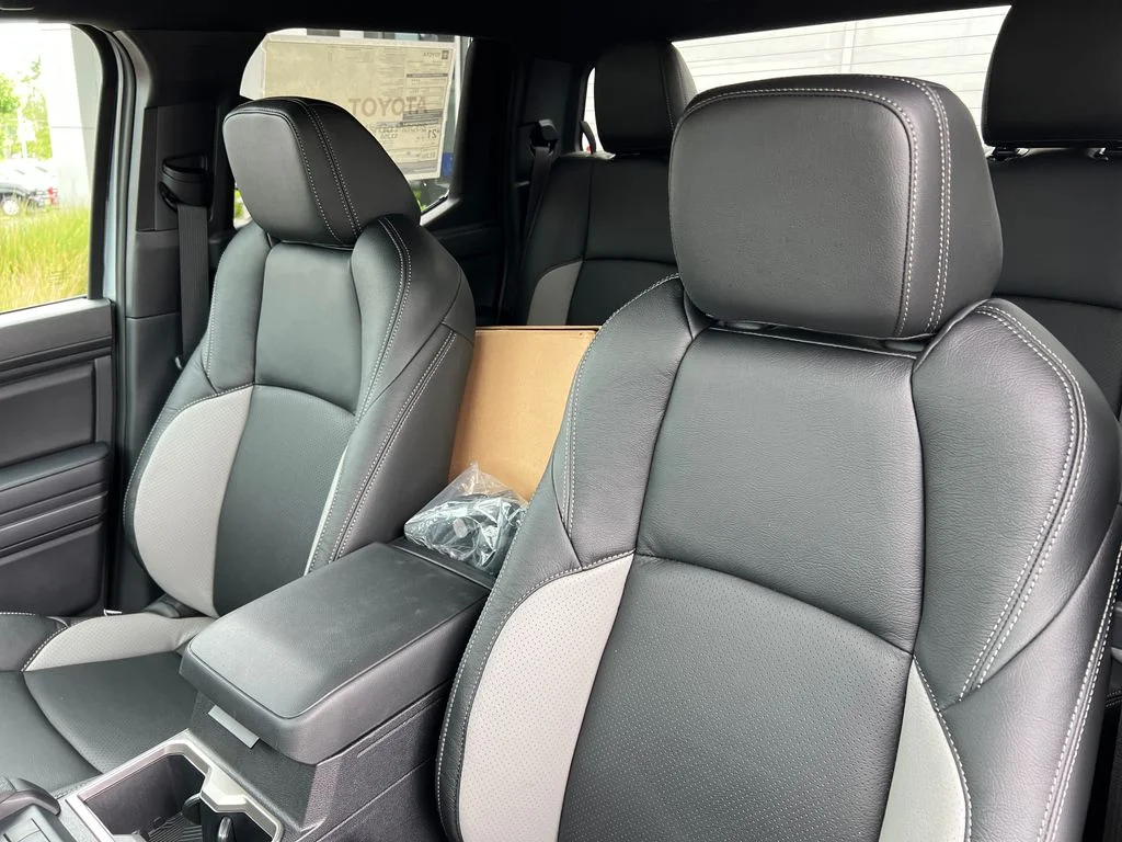 New 2026 Celestial Silver Metallic Toyota SR5 image 31