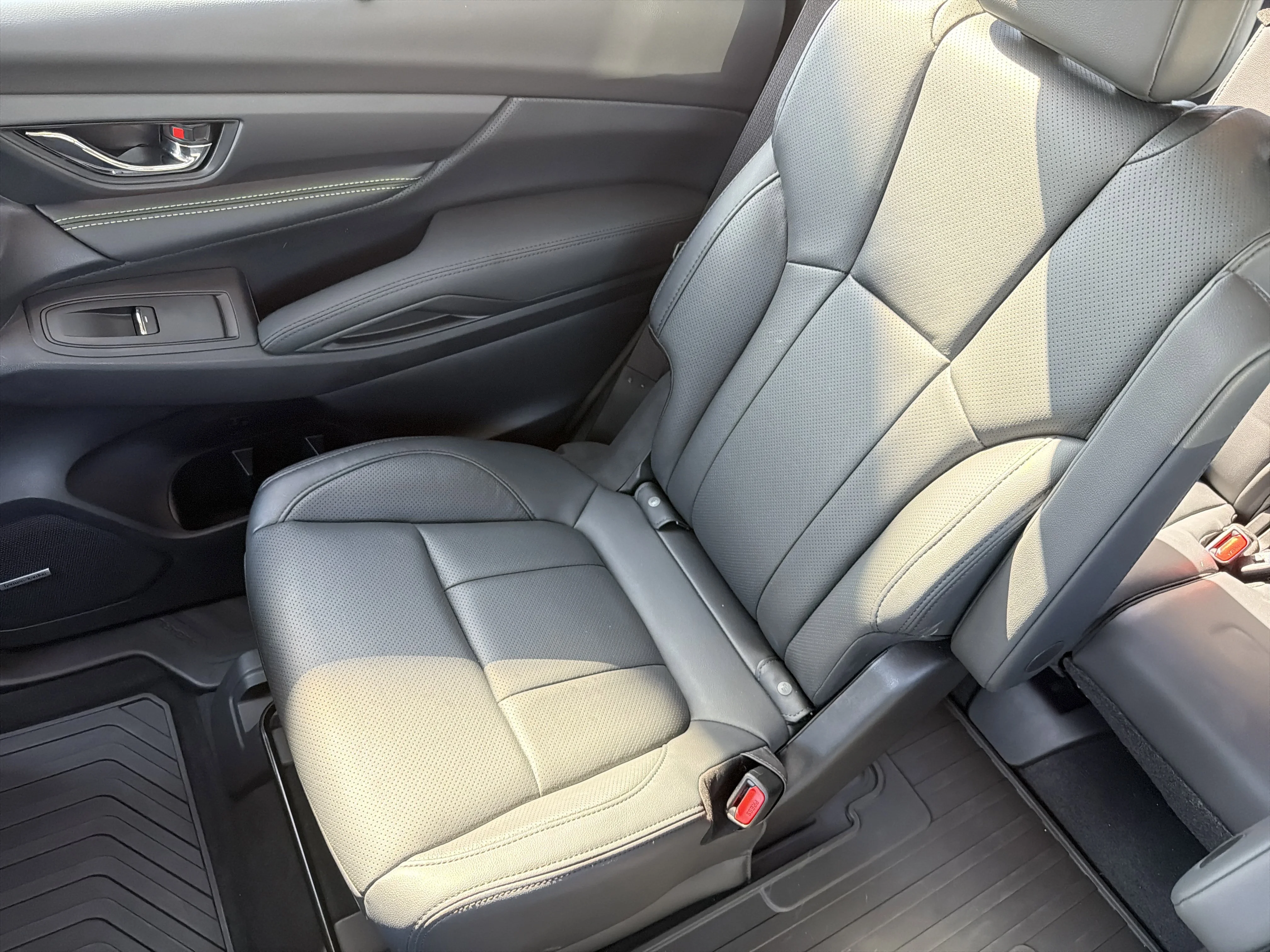 2025 Subaru Ascent Onyx Edition-Touring - Photo 12