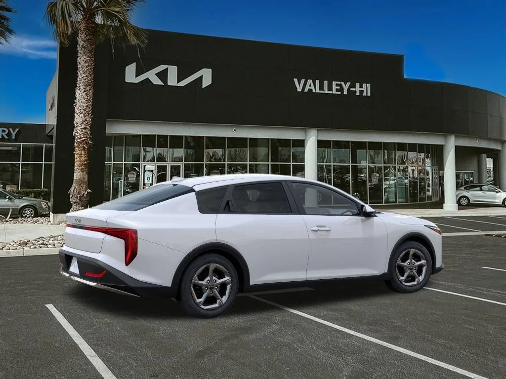 New 2026 Snow White Pearl Kia LXS image 6