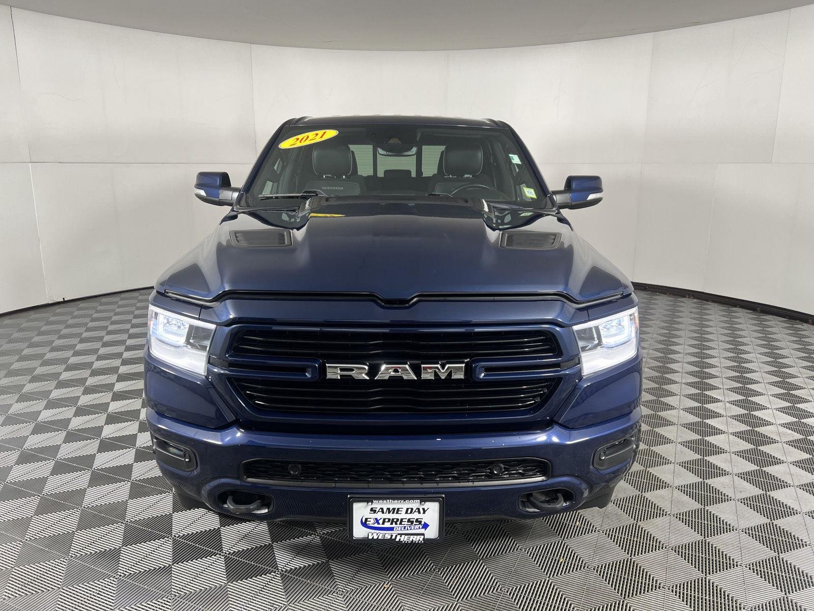 Used 2021 Patriot Blue Pearlcoat Ram Laramie image 42