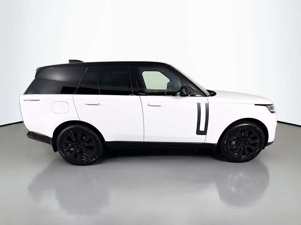 New 2026 Fuji White LAND ROVER SE image 8