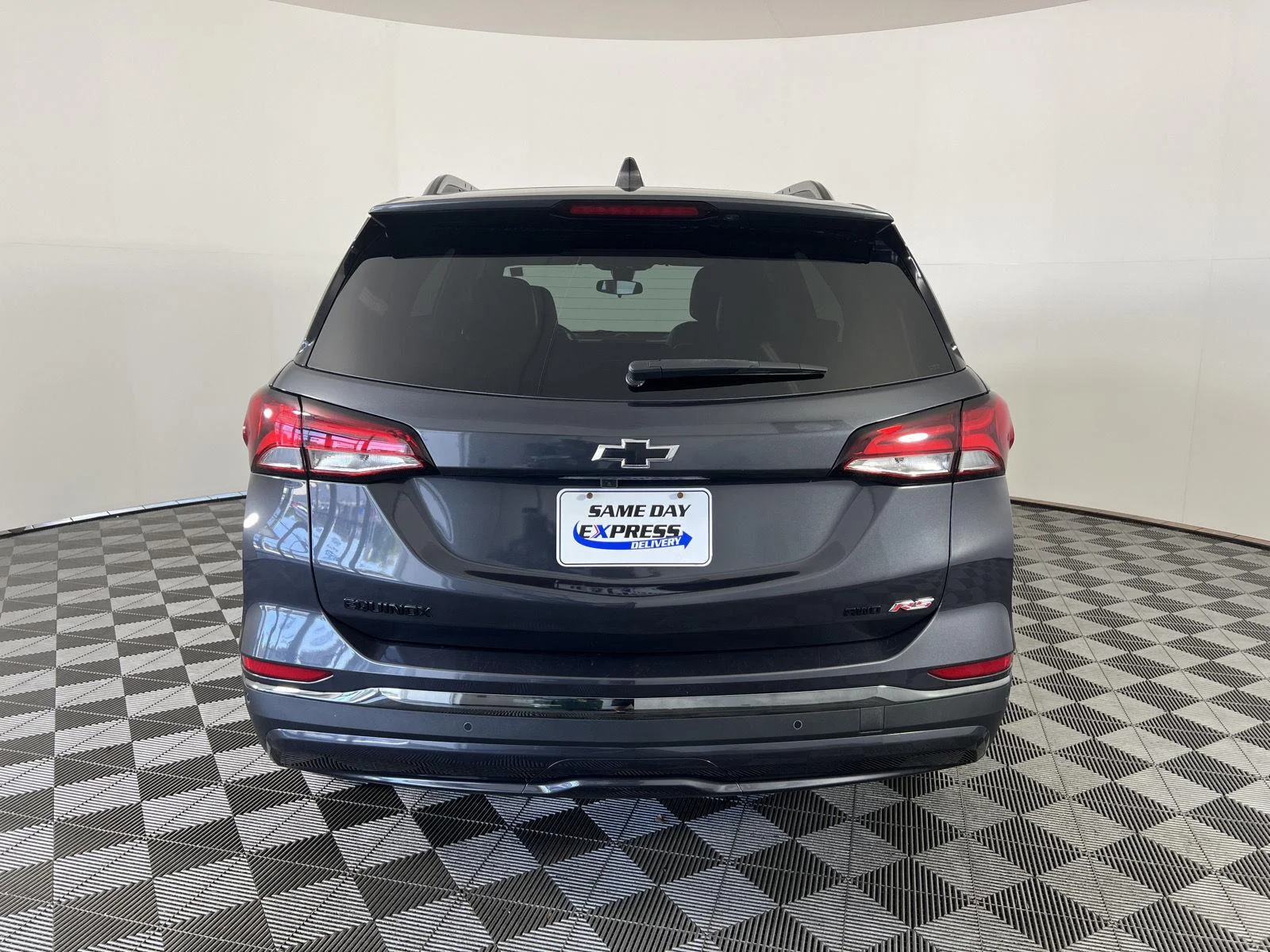 Used 2022 Iron Gray Metallic Chevrolet RS image 24