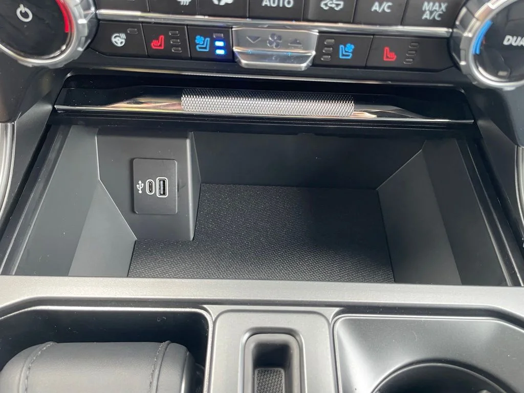 New 2026 Carbonized Gray Metallic Ford Lariat® image 24