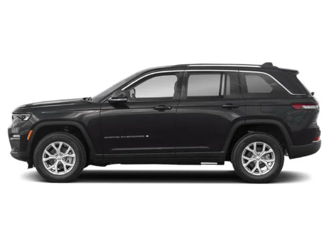 Used 2023 Diamond Black Crystal Pearlcoat Jeep Overland image 3